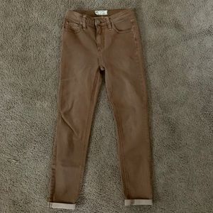 Mid waist brown jeans